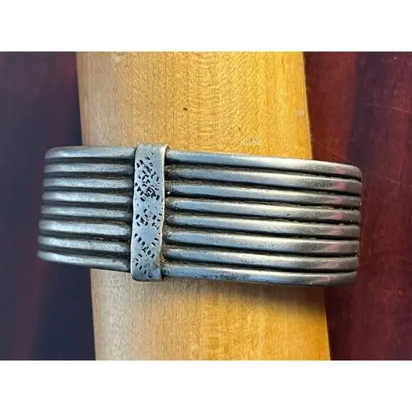 VTG Sterling Silver Ribbed Cuffed Bracelet Brutalist Tribal Southwestern 96gm - Picture 1 of 6